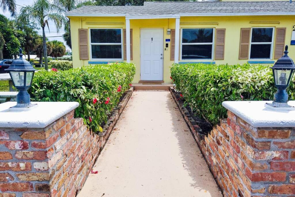 The Beach House At Seascape Steps From The Beach, Marina And Shops! West Palm Beach Exteriér fotografie